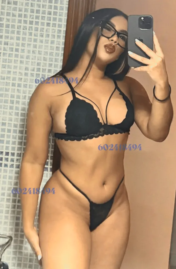 UNIVERSITARIA FIESTERA, SEXY Y SEDUCTORA