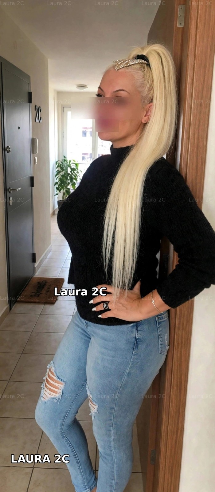 LA VECINITA DEL 2C MUY GGOLOSA