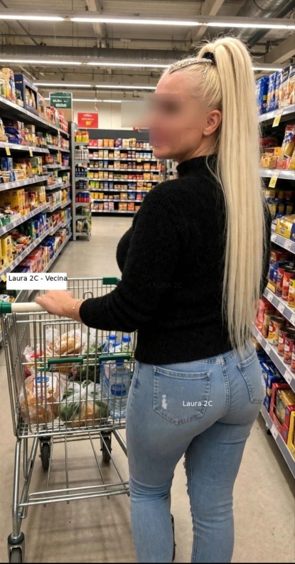 LA VECINITA DEL 2C MUY GGOLOSA