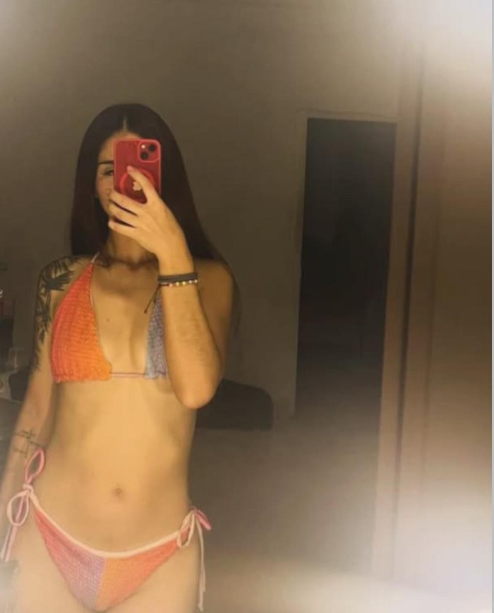 COLOMBIANA MORBOSA ¡LA FIESTA ME PONE CALIENTE!