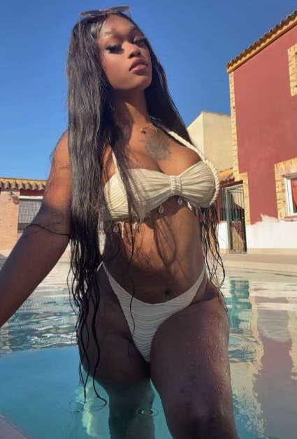 TRANS EMPOTRADORA FIESTERA CON RICO CULO TRAGON