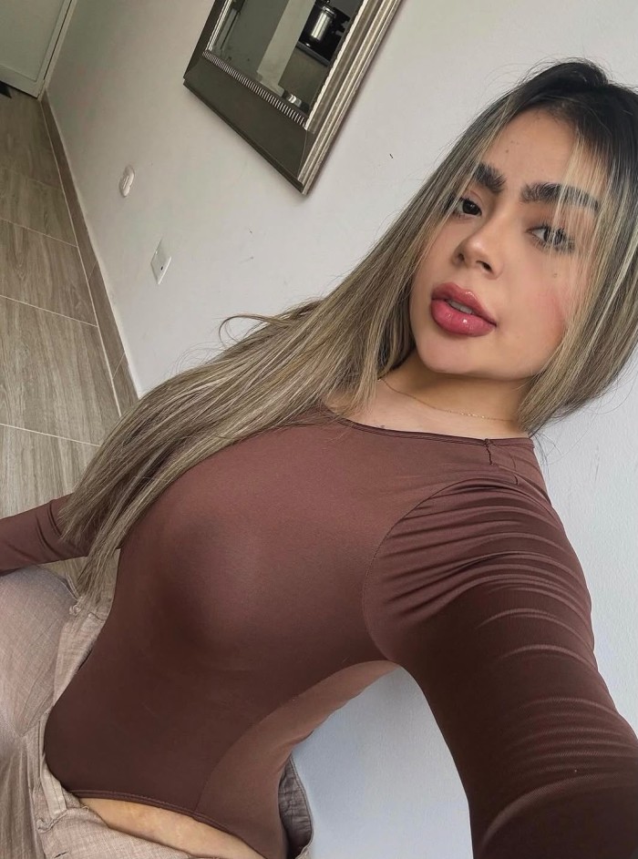 Linda rubita las 24 horas