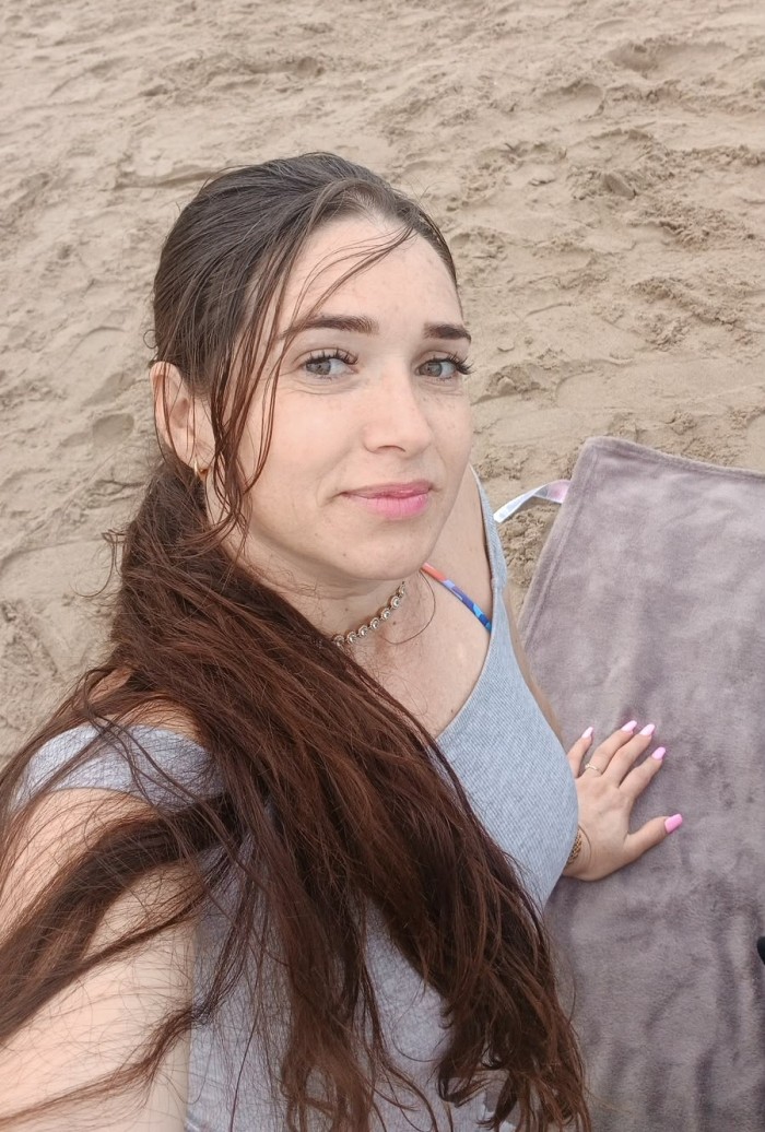 NICOL, SEXY y muy CALIENTE, TODA PARA TI.