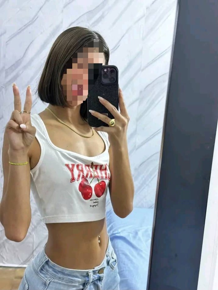Ardiente jovencita colombiana en Málaga