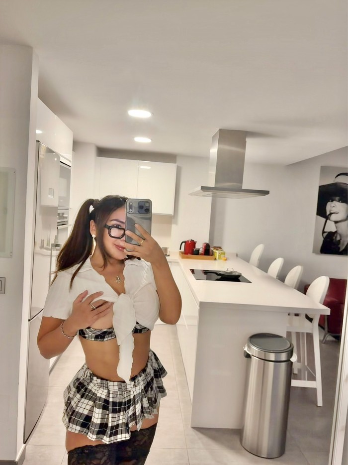 Chanel sexy peruvian