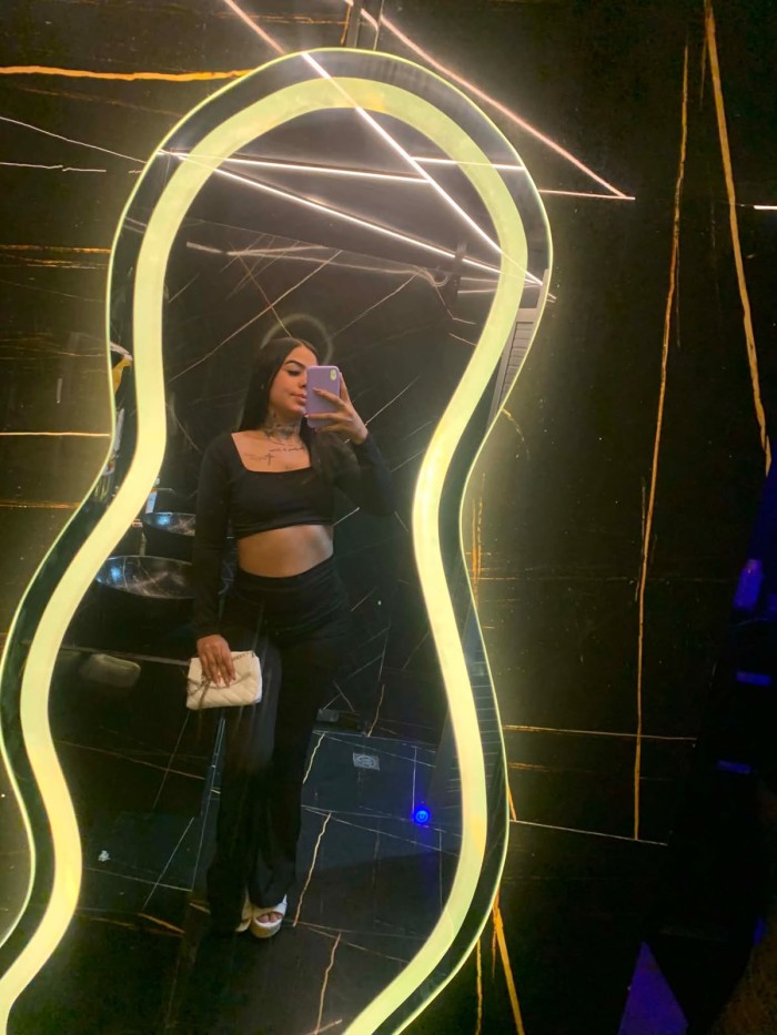 Nueva en la ciudad Chica lista para Encender