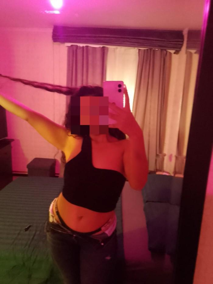 Jovencita española para toda la noche…