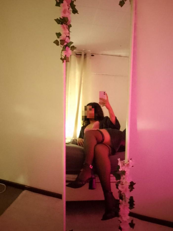 Jovencita española para toda la noche…