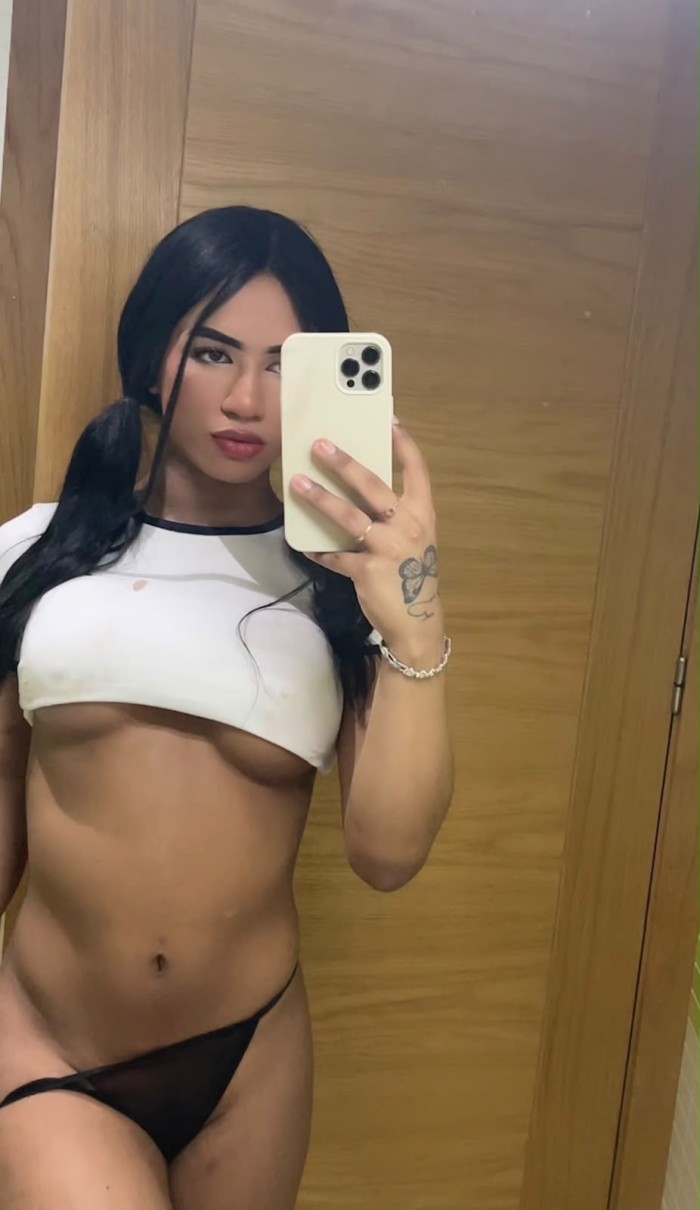 ARDIENTE SENSUAL CHICA TRANS EN TORREVIEJA