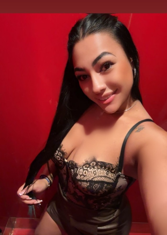 Anita morenita traviesa una semana por Granada