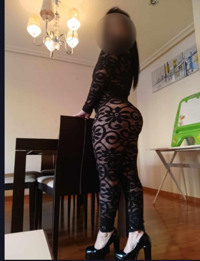 QUIERO QUE PASES TU LENGUA POR MI COÑO
