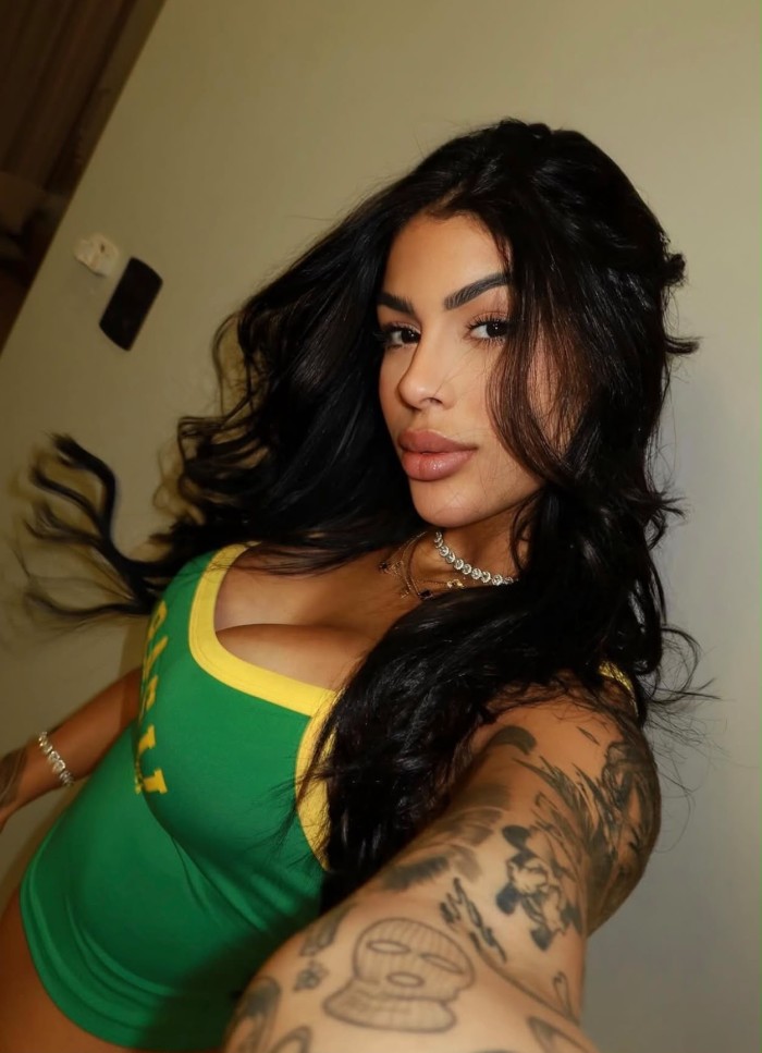 Exclusiva colombiana de lujo caliente