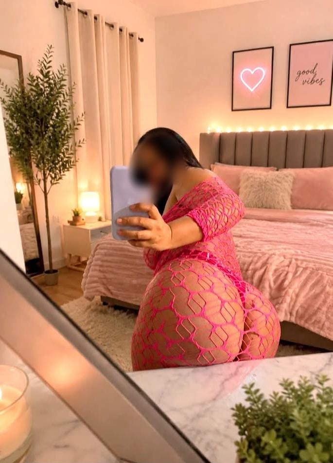 DISFRUTEMOS DE FIESTA Y SEXO INTENSO LATINA SEXY