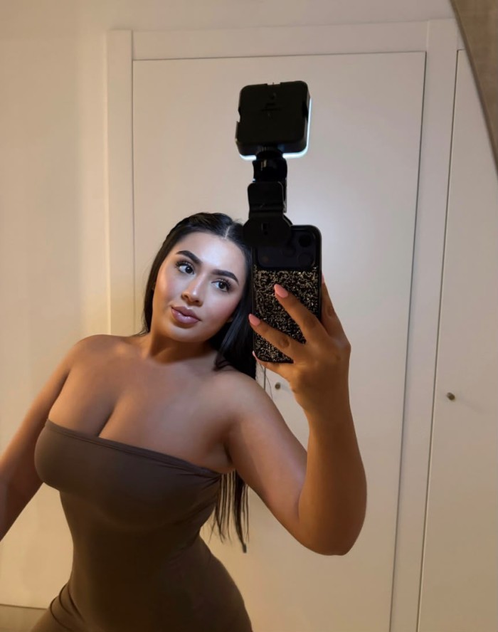 ISABELLA JOVENCITA COLOMBIANA PARA GOZAR RICO