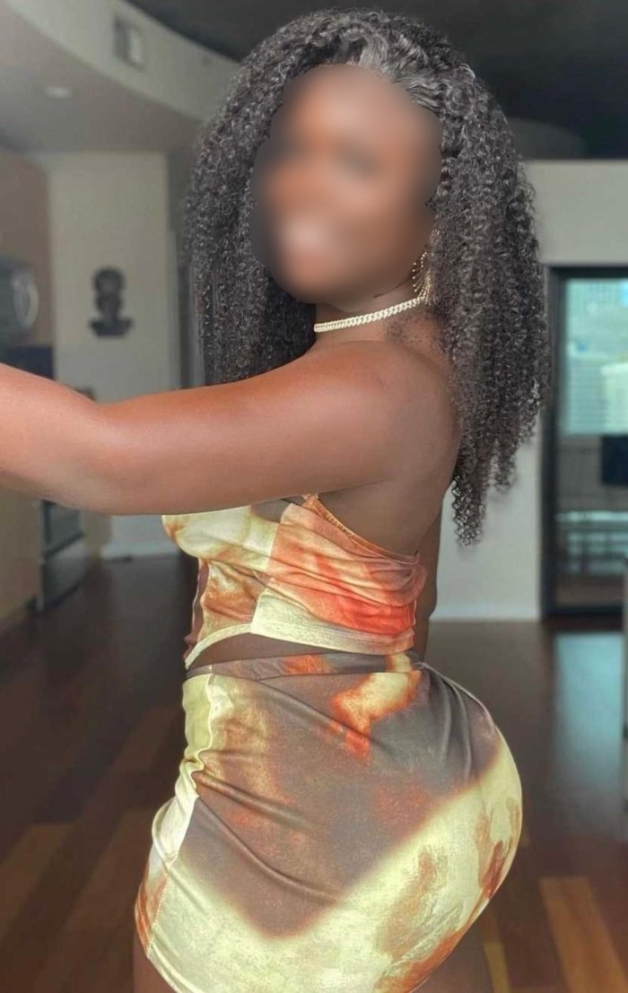 EN ELCHE SEXO LUJURIA MORENA DESEOSA DE SEXO