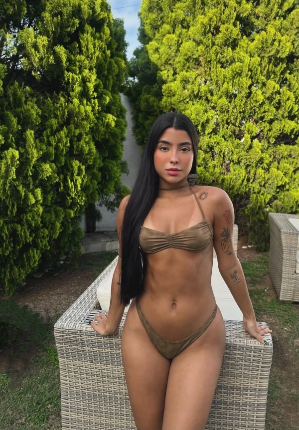 VANESA CACHONDA Y SENSUAL COLOMBIANA EN MALAGA CENTRO