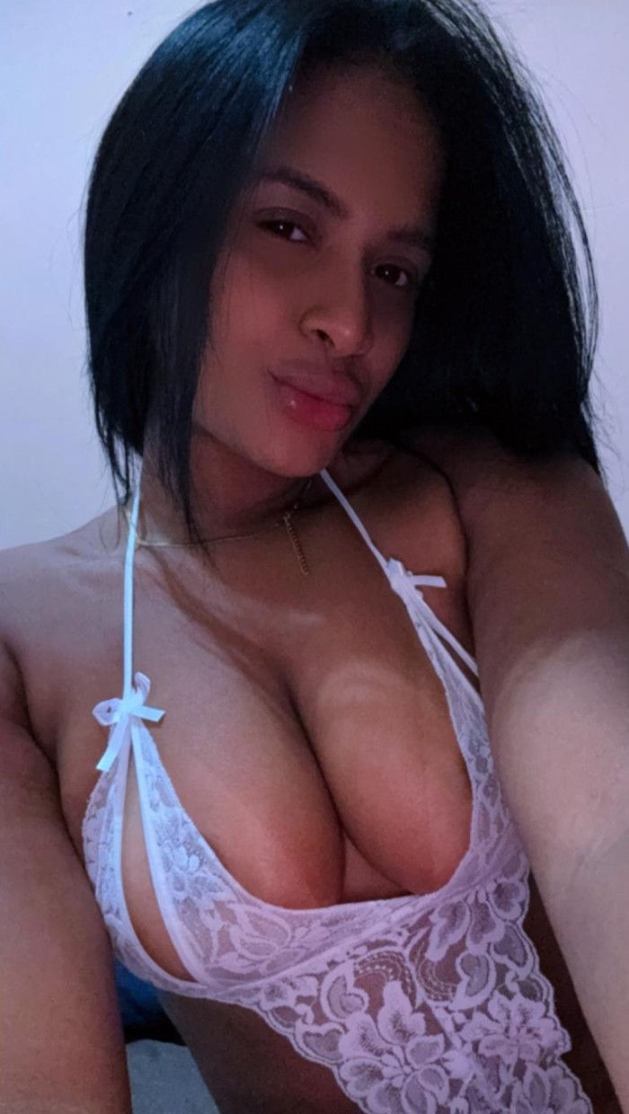 ZONA GROS – BRASILEÑA DE LUJO ARDIENTE Y SUPER EXCITANTE