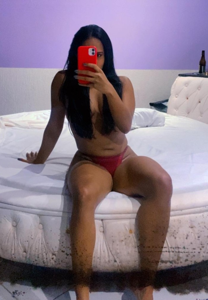 ZONA GROS – BRASILEÑA DE LUJO ARDIENTE Y SUPER EXCITANTE