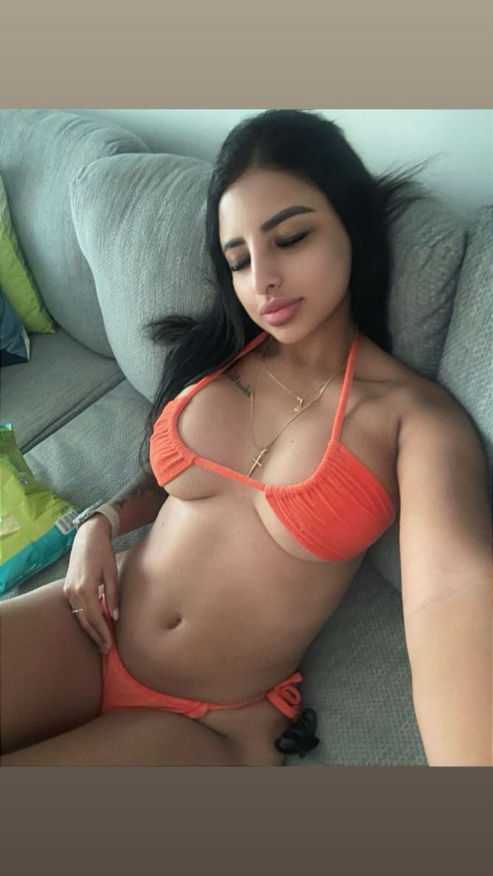 NOVEDAD SARA ! JOVENCITA FIESTERA MORBOSA JUGUETONA DISCRETA EN LA LINEA