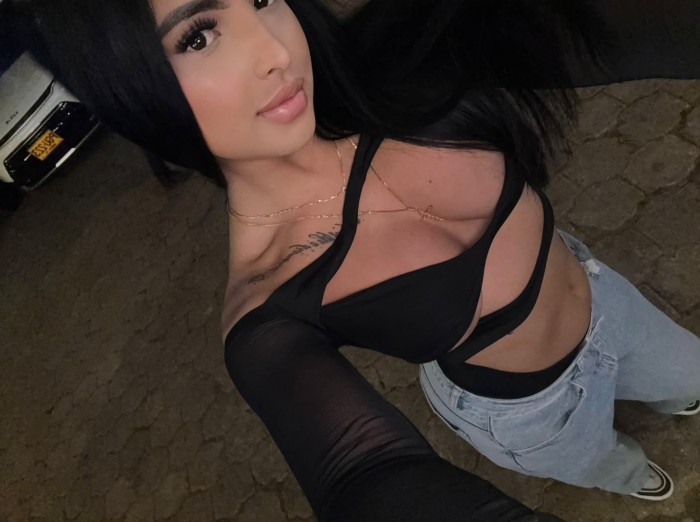 NOVEDAD SARA ! JOVENCITA FIESTERA MORBOSA JUGUETONA DISCRETA EN LA LINEA