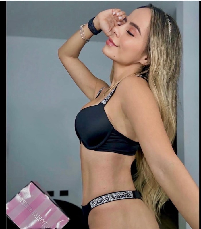 EN IBIZA SEXO FIESTA A TOPE LUJURIA ARDIENTE