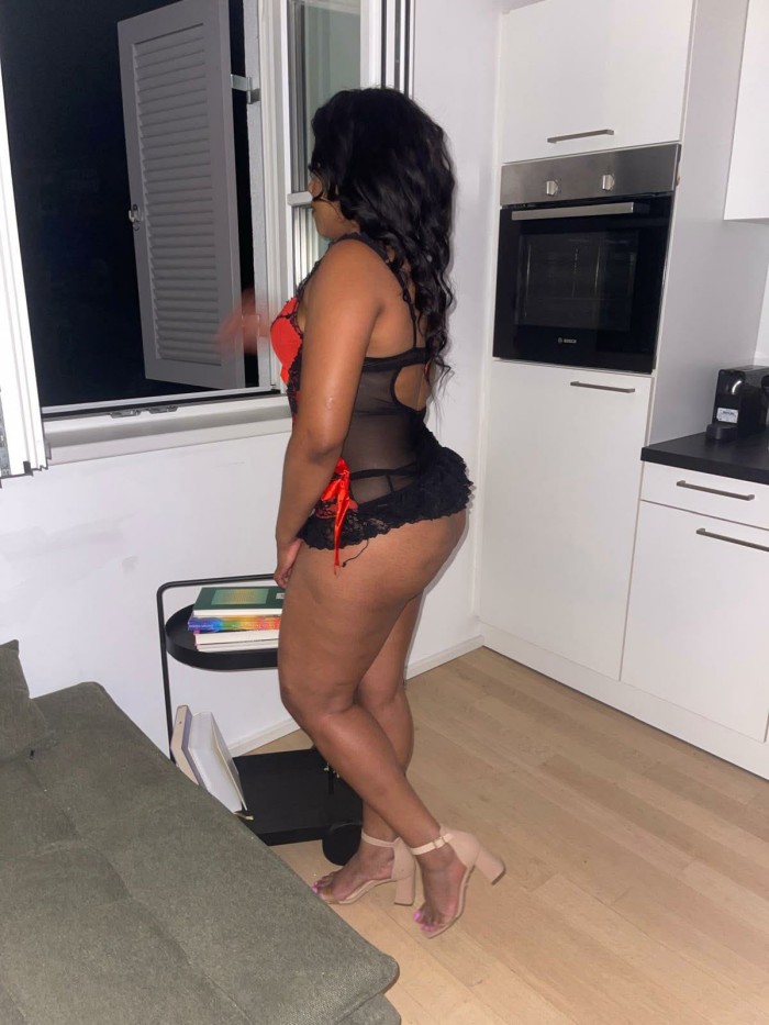 Morena sensual y elegante, una belleza que enamora