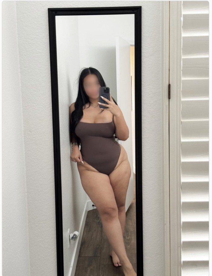 Hermosa CULONA Y TETONA