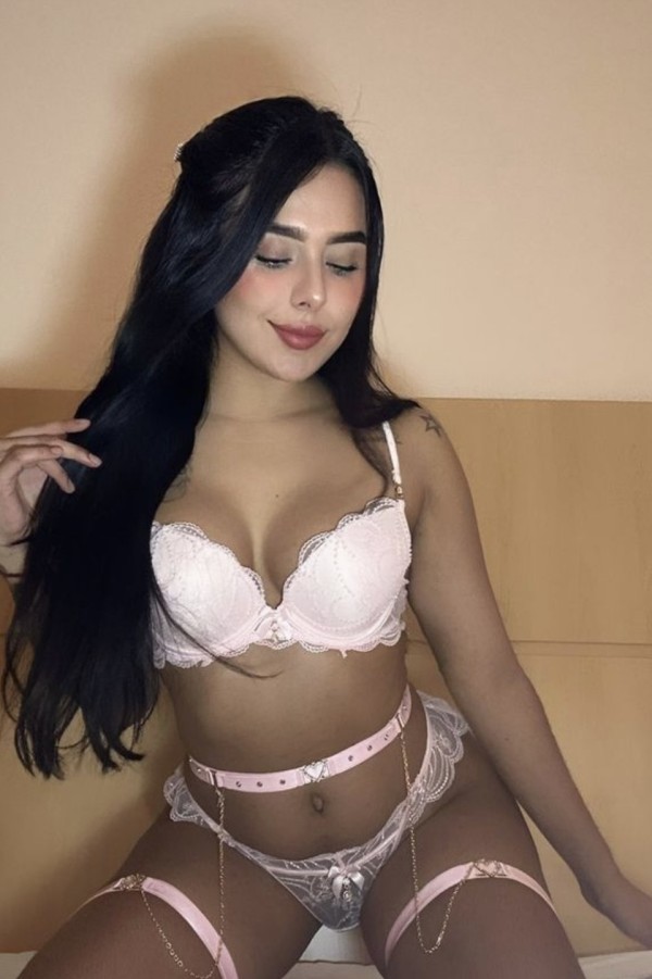 FOTOS ACTUALES .. FIESTERA Y MUY COMPLETA