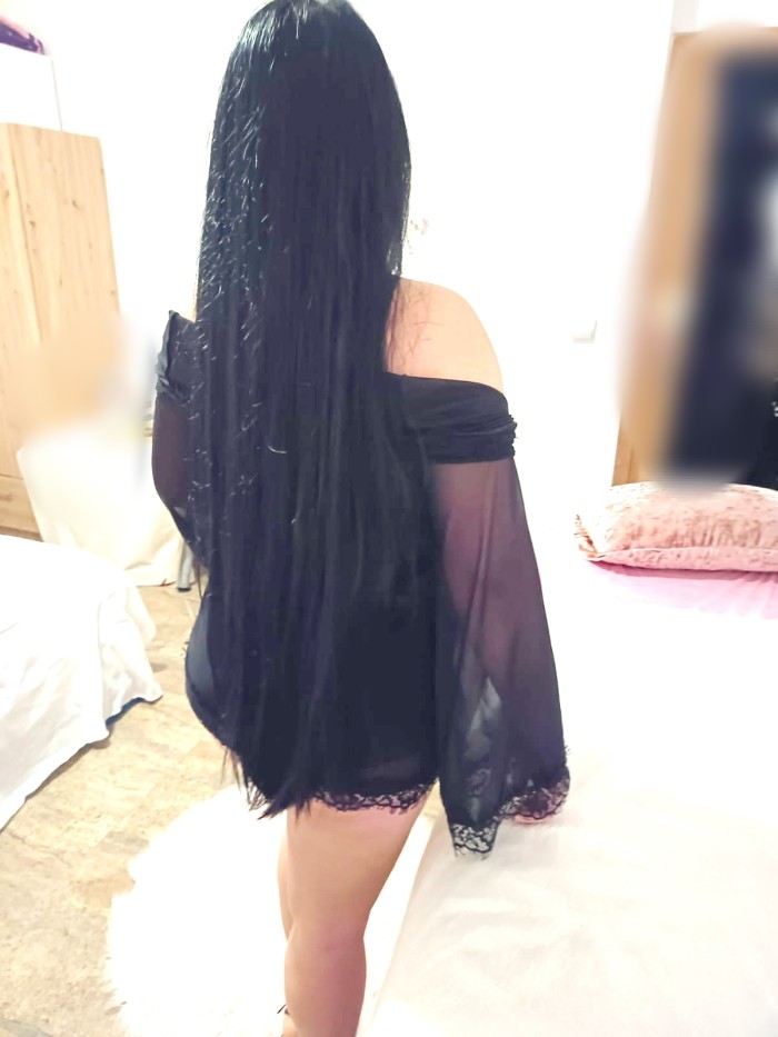 ESCORT LATINA EN BAZA SEXO FIESTA MASAJE EROTIKO