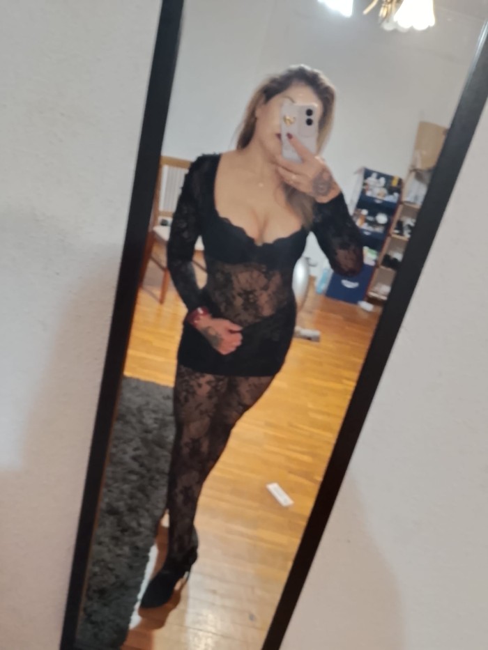EN PONFERRADA BOMBA ARDIENTE DESEOSA DE SEXO LUJUR