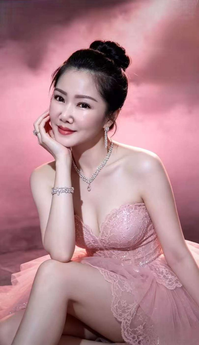 NUEVAS ESCORTS BONITOS CUERPOS SENSUALES