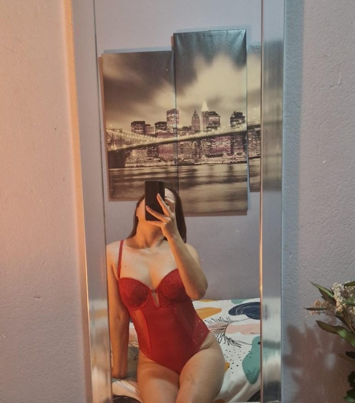 IBIZA – DESEOS COMPLACIDOS BOMBA DE SEXO