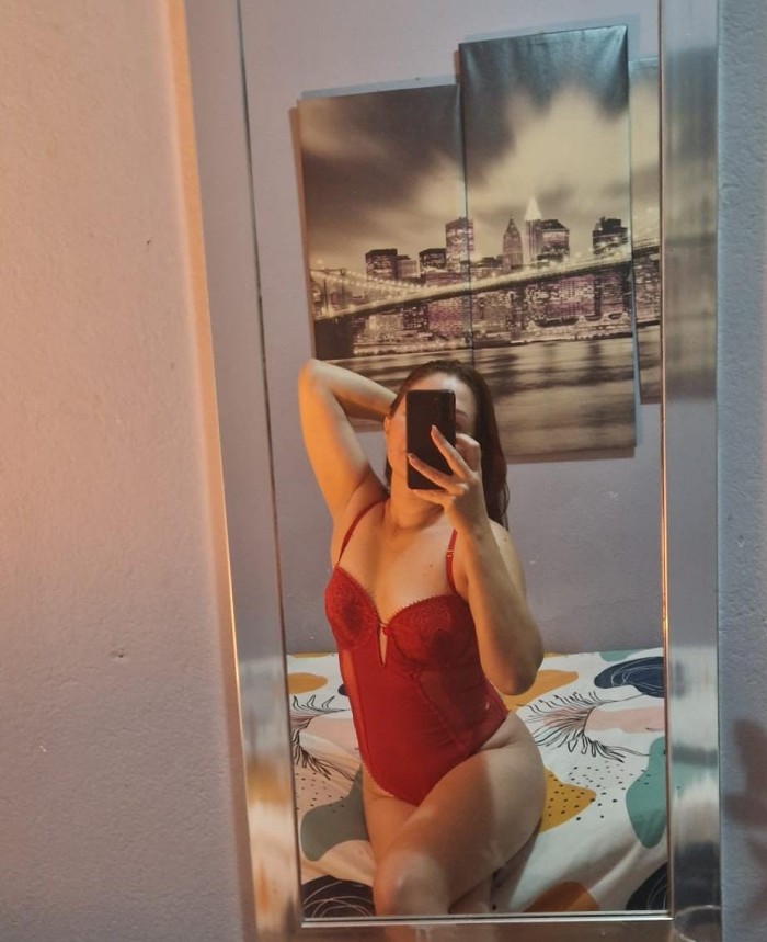 IBIZA – DESEOS COMPLACIDOS BOMBA DE SEXO