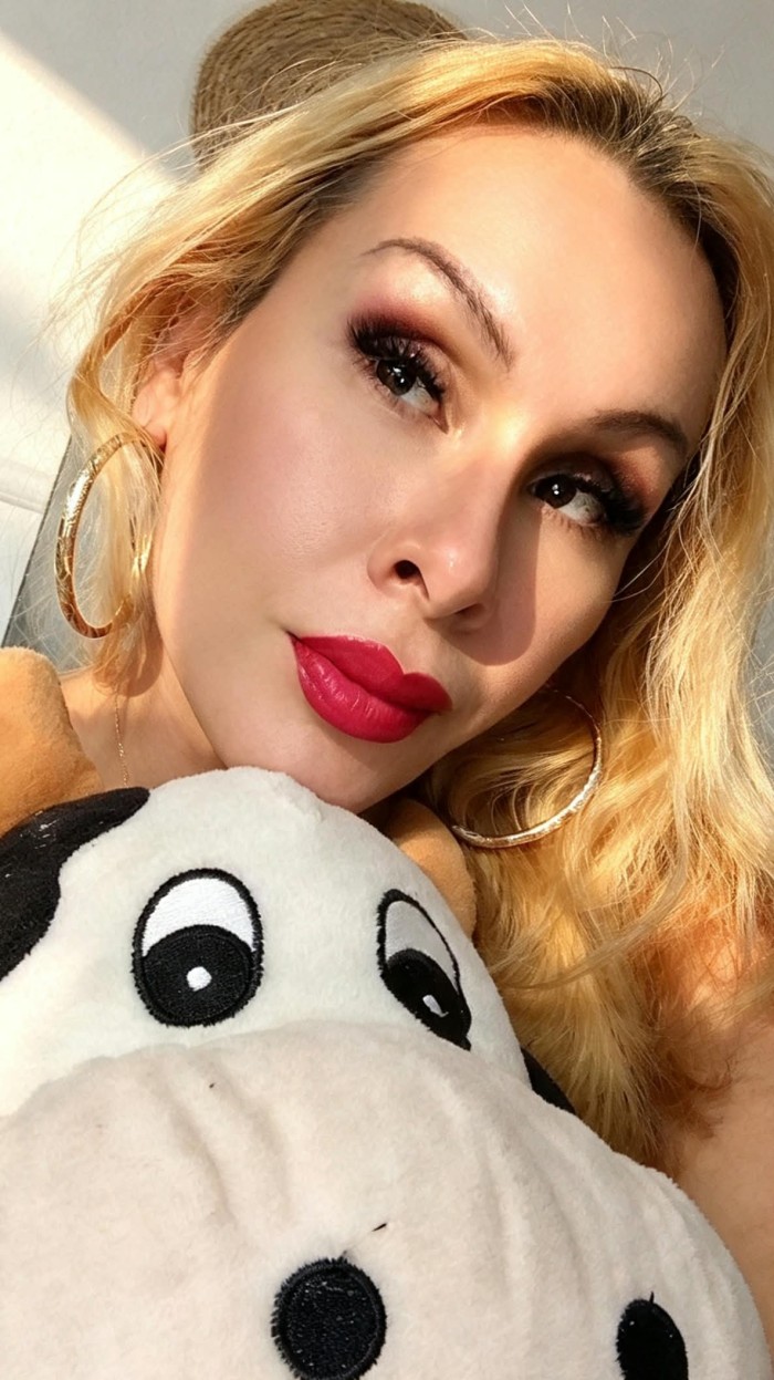 melani te rompo el culo con mi verga cariño o me rompes el culo bb cachonda