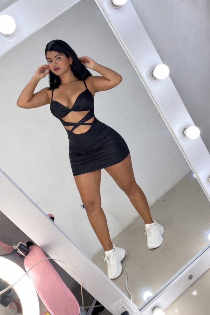 BOMBA DE SEXO, QUIERO QUE ME FOLLES LLAMAME