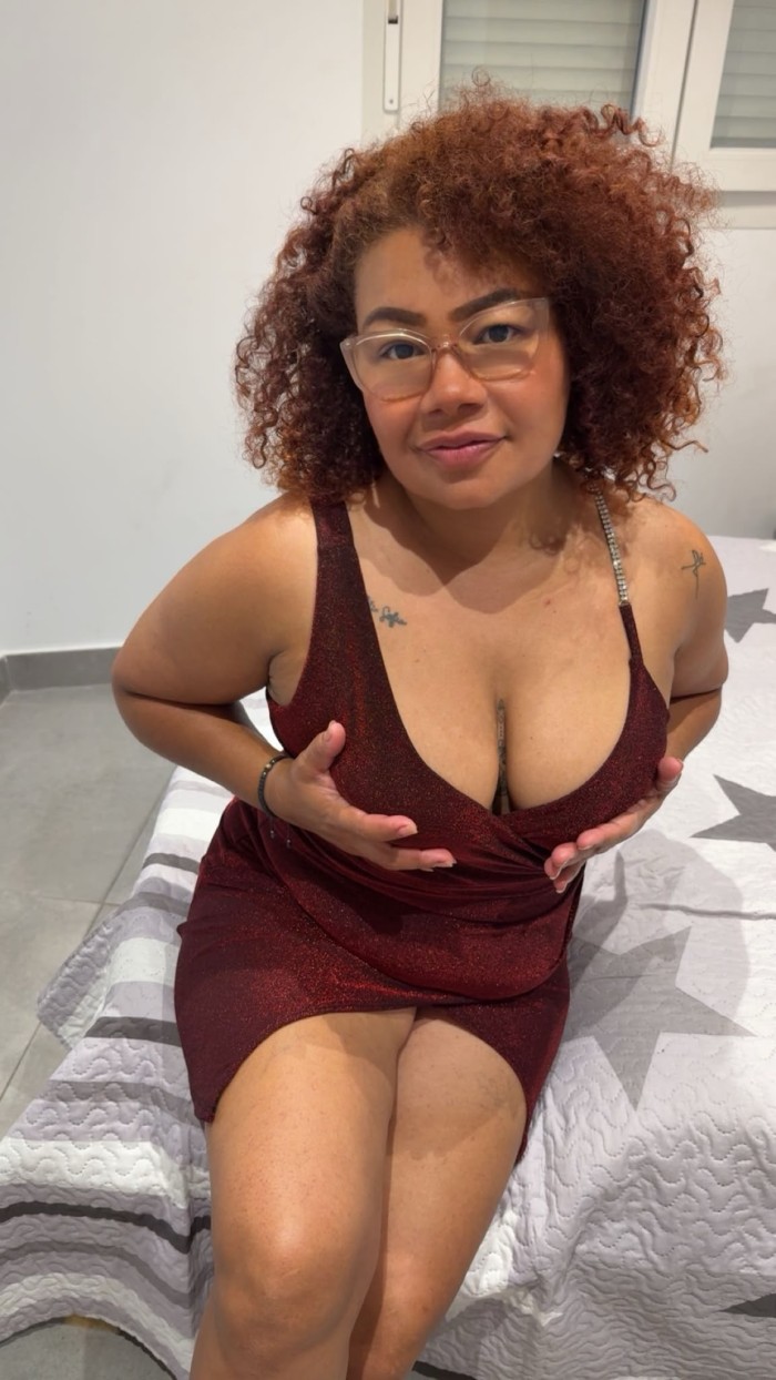 MADURITA COLOMBIANA PARA GOZAR RICO EN LA CAMA