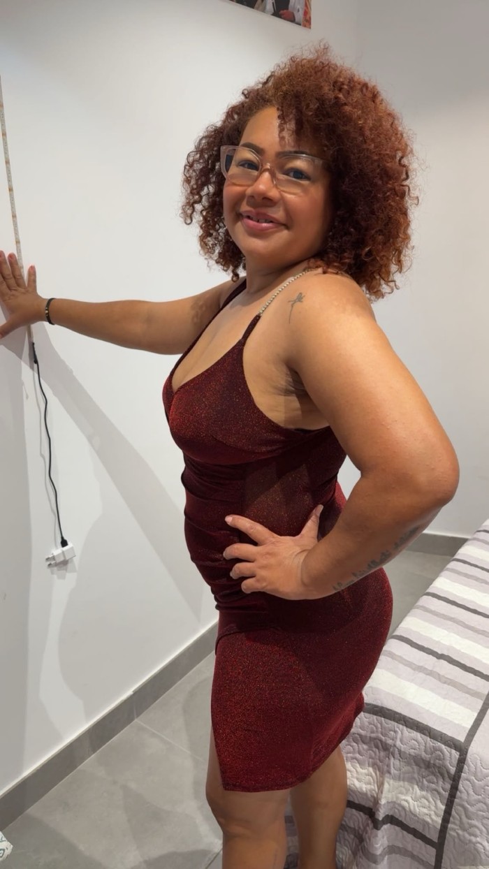 MADURITA COLOMBIANA PARA GOZAR RICO EN LA CAMA