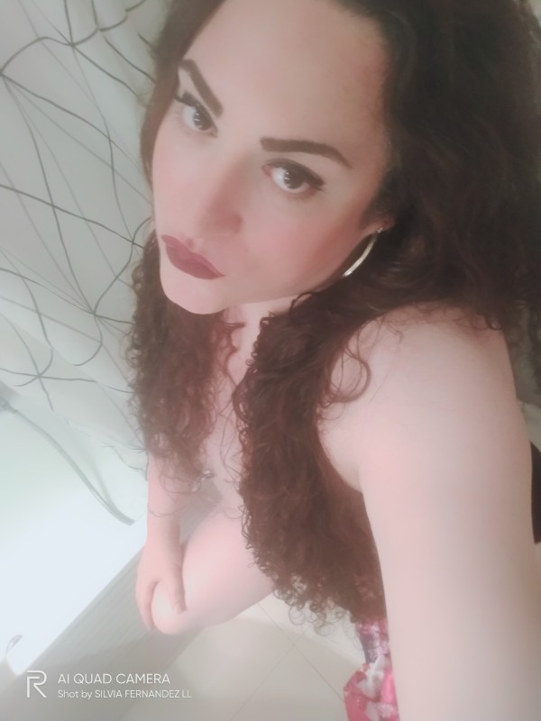 TRANX VICIOSA..CHUPONA .LECHERA .Y MAS TE ESPERO C