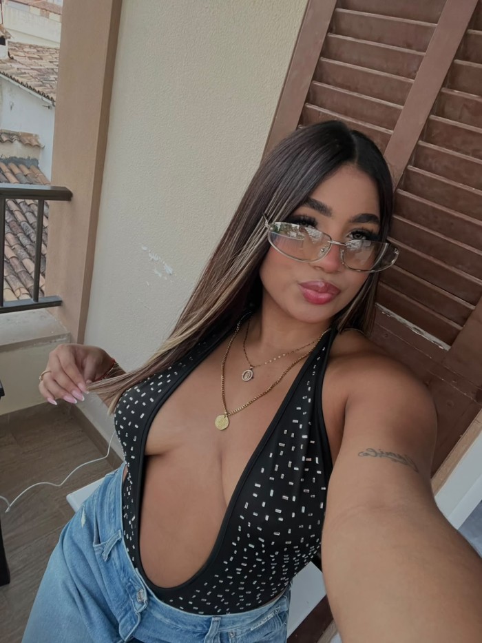 FIESTERITA CACHONDA MUY EXOTICA DE TODO TU GUSTO