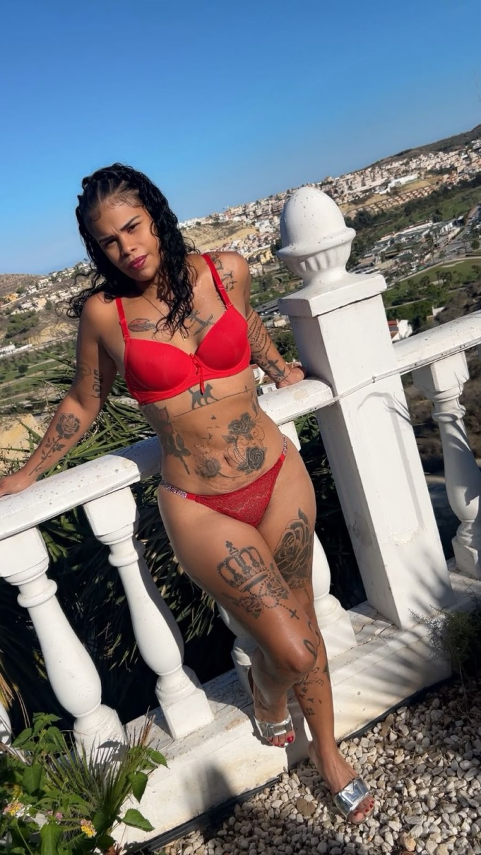 LUNA COLOMBIANA – 33 AÑOS EN ROJALES