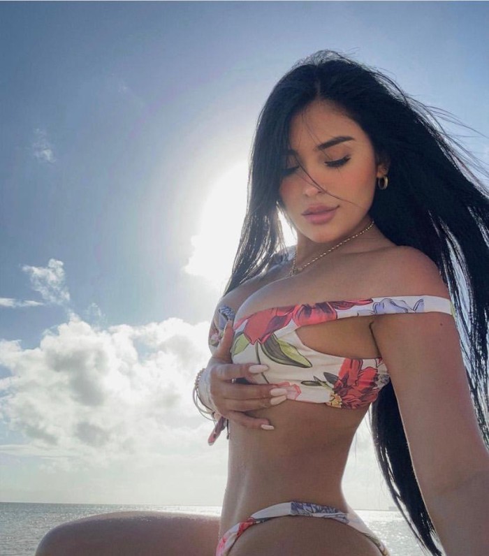 UNICAS BOMBA DE SEXO ARDIENTES EN MARINA BOTAFOC