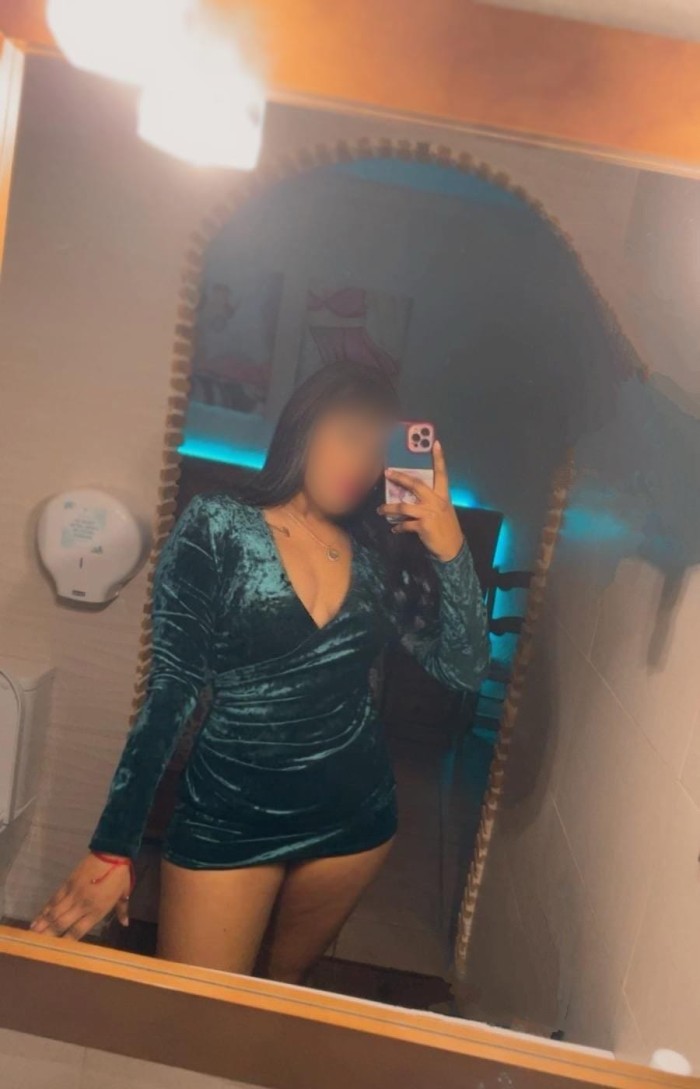 FIESTERA ESTRECHITA VEN Y LLENAME DE PLACER