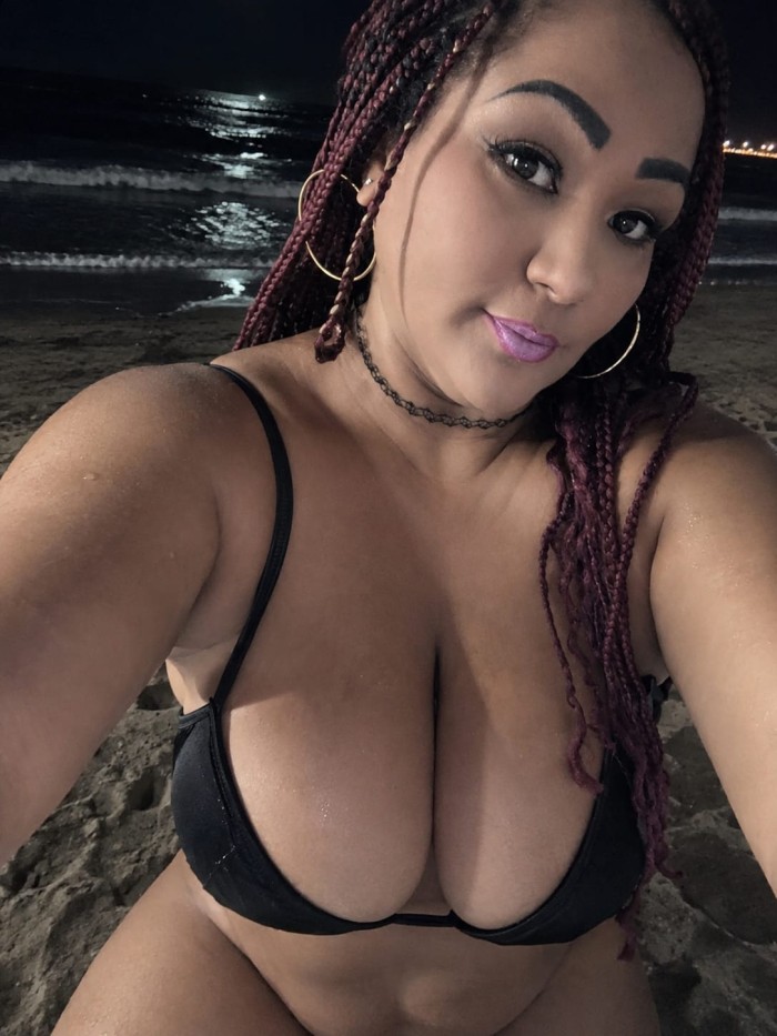 TE ESPERO MOJADITA PARA QUE ME FOLLES RICO.