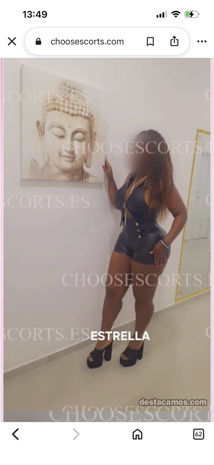 Mulata caliente con ganas de follar y fiesta