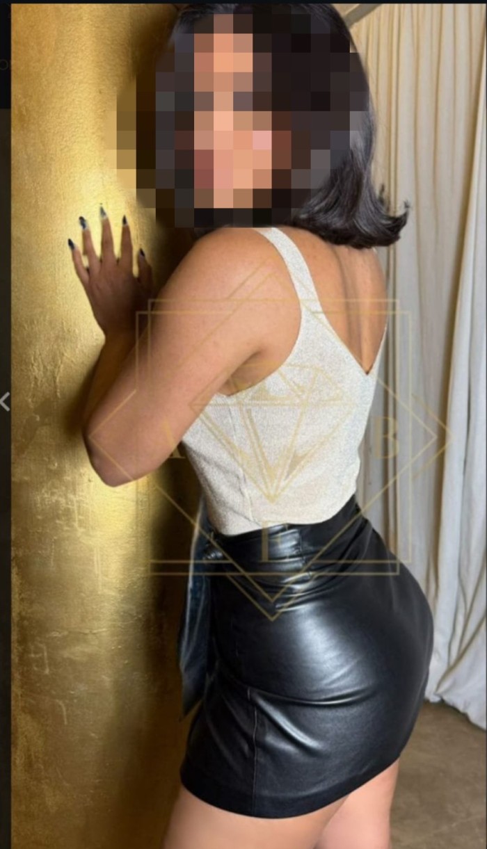 Una hermosa morena