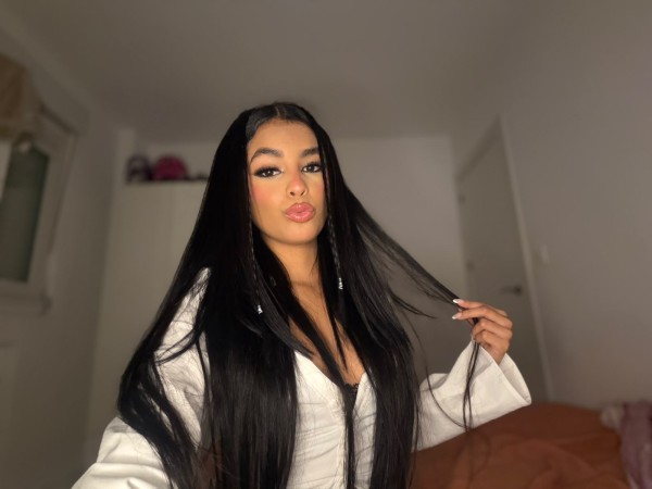 NOVEDAD 2 AMIGAS CACHONDAS MORBOSAS FIESTERAS EN SALAMANCA