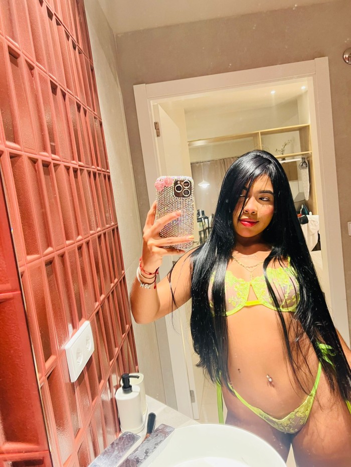 JOVENCITA RIKA IMPLICADA POLVO DESDE 25€ FOTO REAL