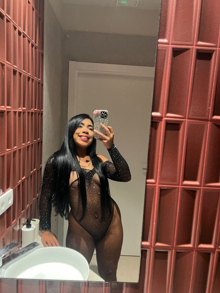 JOVENCITA RIKA IMPLICADA POLVO DESDE 25€ FOTO REAL