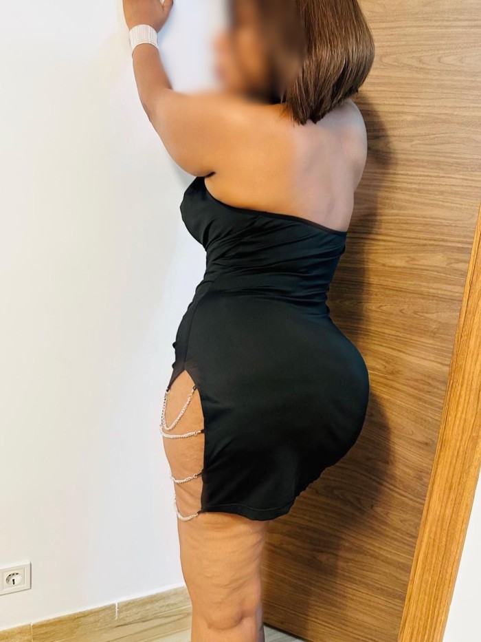 LATINA SEXY COMPLETA EN ARGANDA DEL REY! 24H