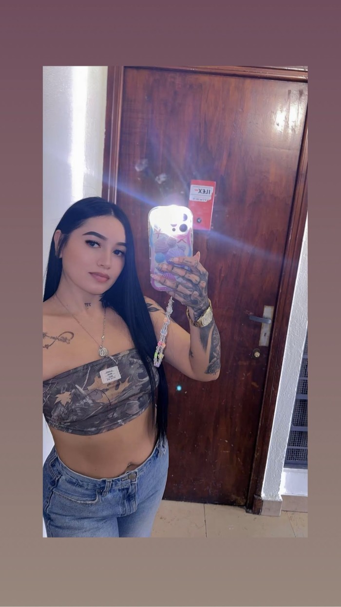 JOVEN DIVINA MORBOSA Y APASIONADA